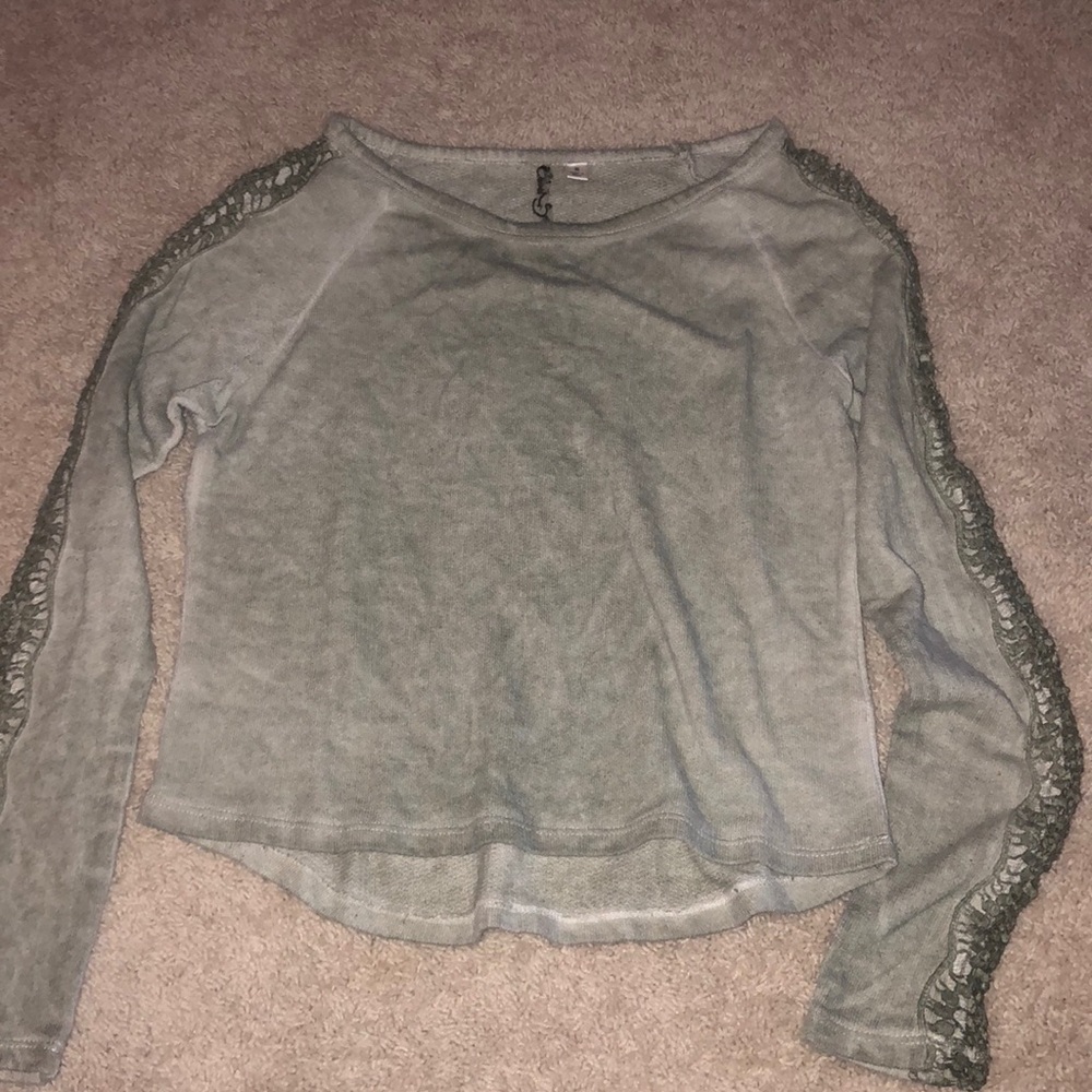 Olive Long Sleeve with Lace Sleeves